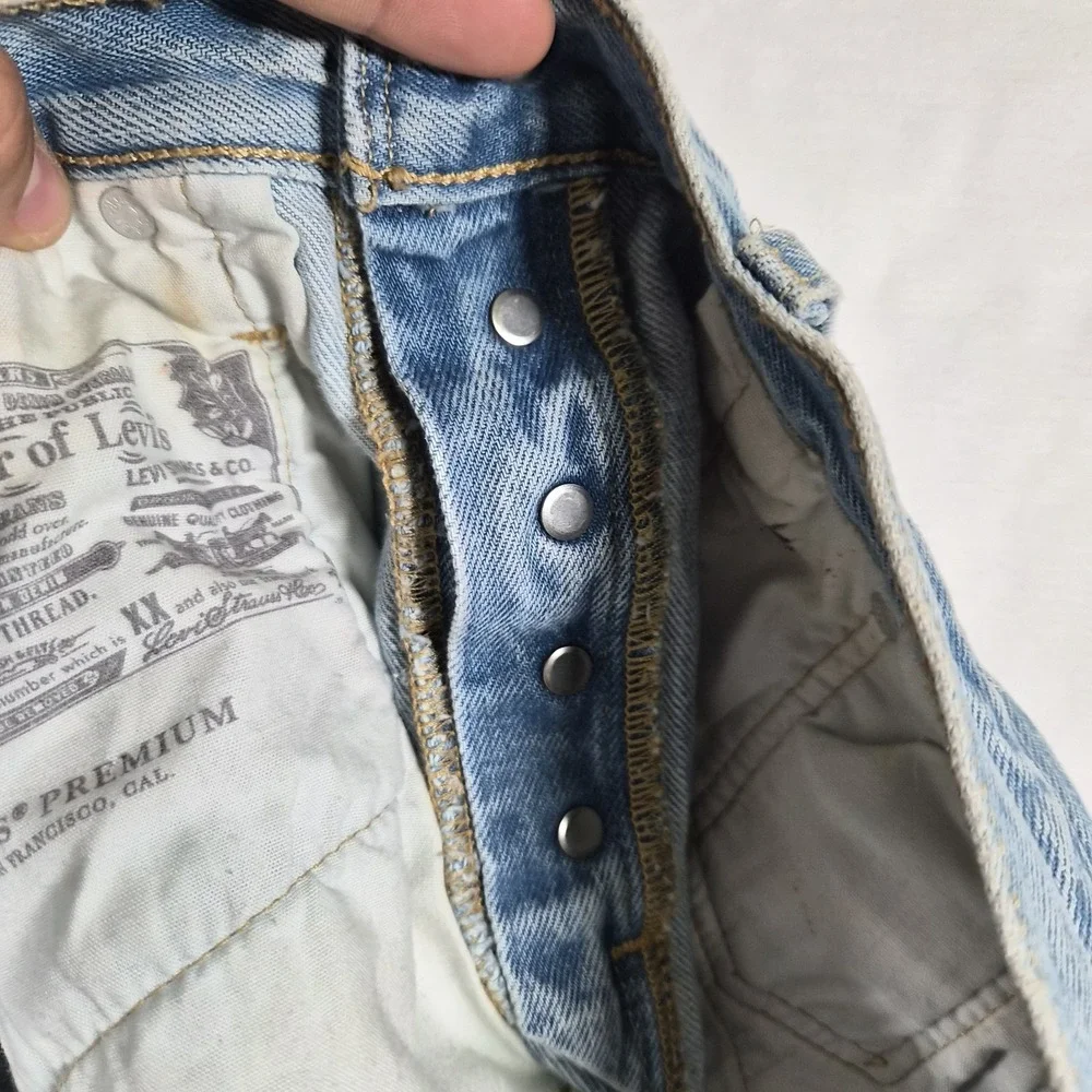 VintageLevi's 501 Big E Women's W30 Distressed High Rise Denim Shorts Light Was